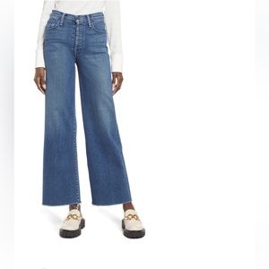 MOTHER denim “the tomcat roller fray” jean. Size 28